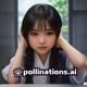 萝莉视频内容总监王梦琪个人照，温暖亲和的形象，办公室书架背景